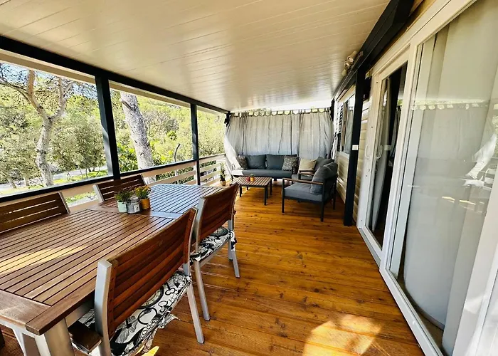 Lucija Mobile منتزه العطل