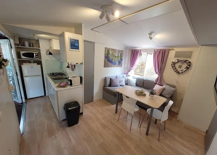 Lucija Mobile منتزه العطل بيوغْغاد نا موغو