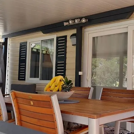 Lucija Mobile Kompleks wypoczynkowy Biograd Na Moru