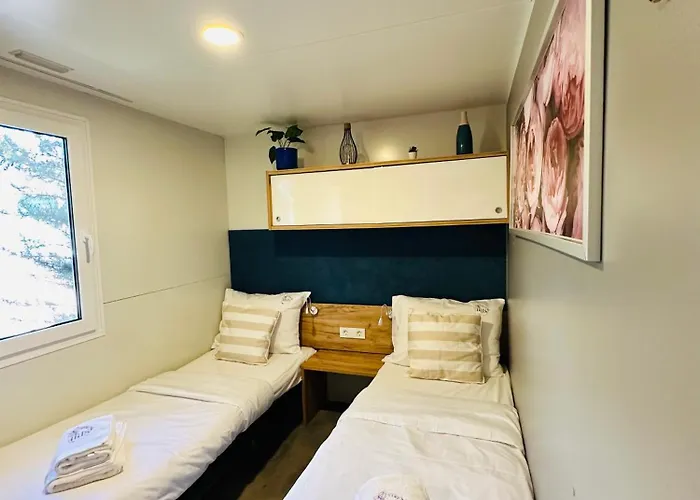 Lucija Mobile 4* Биоград-на-Мору